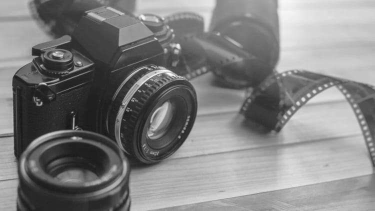 Fotografia analogica: riscoprire il piacere di rallentare dietro l'obiettivo