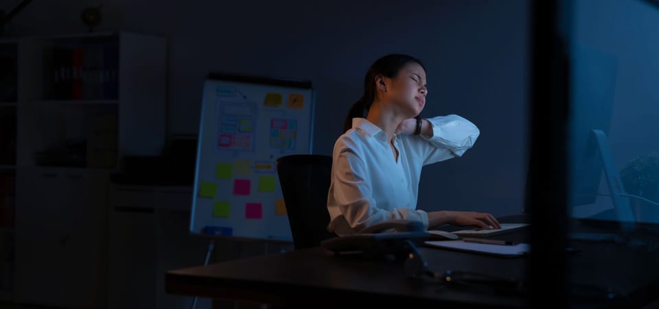 Cos'è la "revenge time procrastination" e come i rituali analogici possono salvare le tue notti