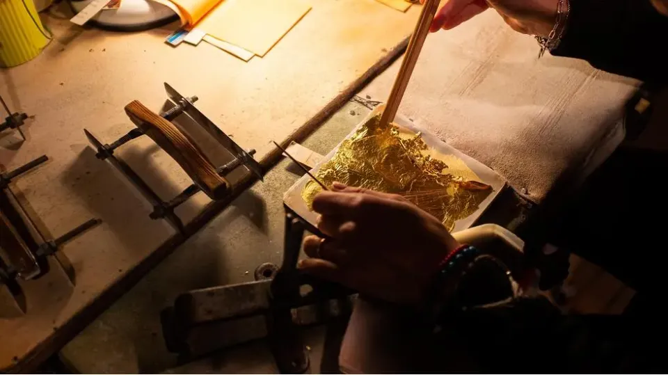 Menegazzo, l'ultimo battiloro d'Europa